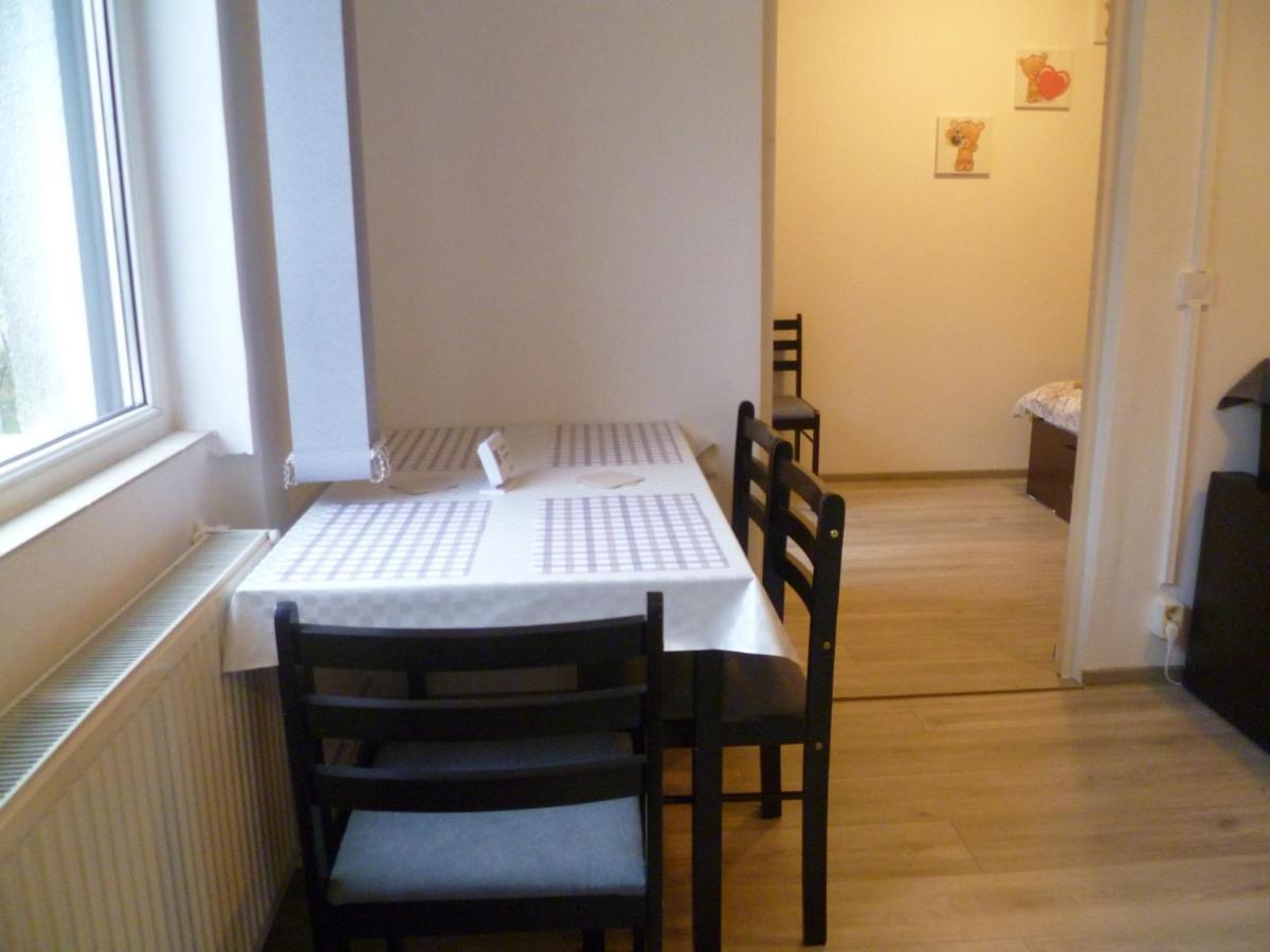 Romanilor - Studio First Floor Deva Bagian luar foto