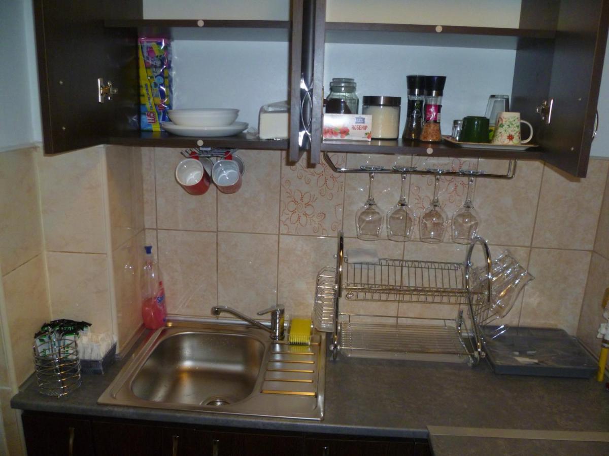 Romanilor - Studio First Floor Deva Bagian luar foto